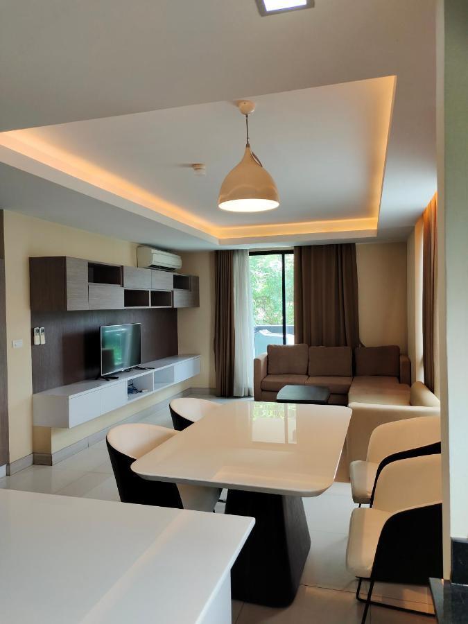 Avatar Suites Hotel - Sha Extra Plus Bangkok Exterior foto